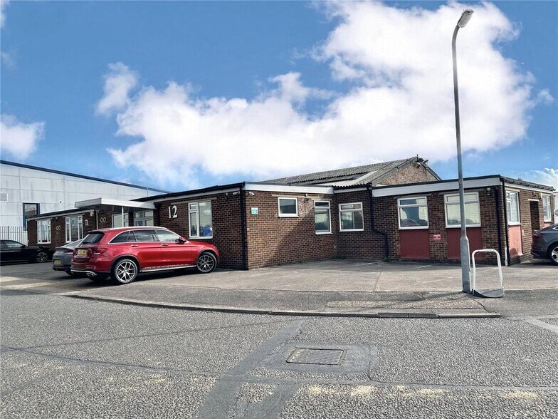 12 Tallon Rd, Brentwood à louer - Photo de l’immeuble – Image 1 sur 16