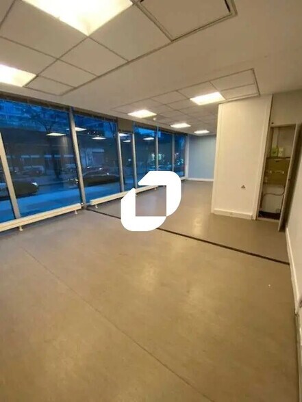 Bureau dans Paris à louer - Photo de l’immeuble – Image 3 sur 3