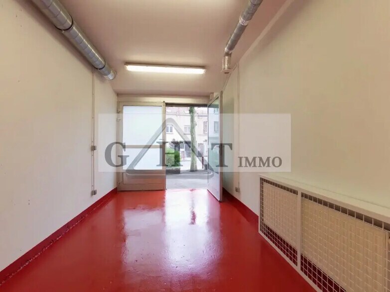 Local commercial dans Le Pré-Saint-Gervais à vendre - Photo de l’immeuble – Image 3 sur 7