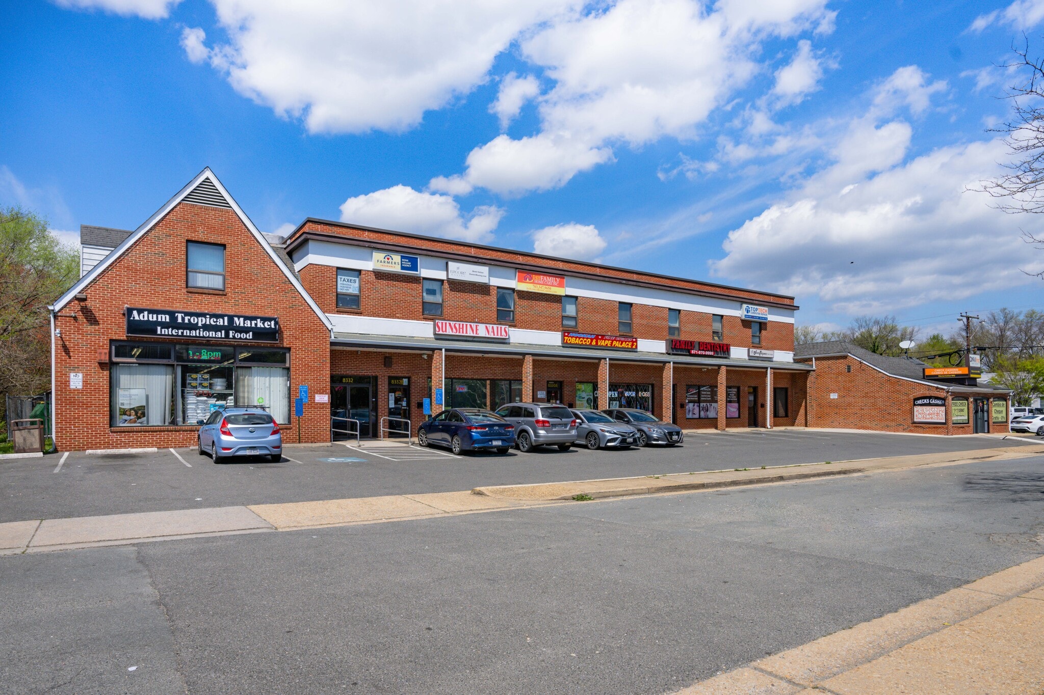 8332 Richmond Hwy, Alexandria, VA à louer Photo principale– Image 1 sur 27