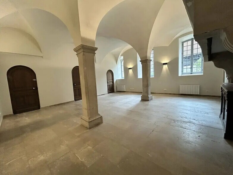 Bureau dans Chalon-sur-Saône à louer - Photo intérieure – Image 1 sur 3