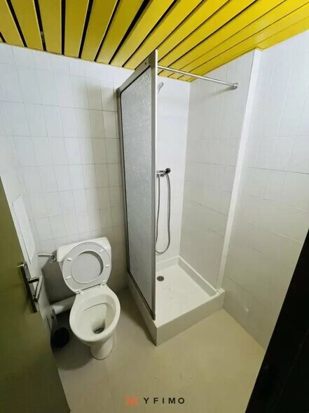 Bureau dans Saint-Germain-en-Laye à louer - Photo de l’immeuble – Image 3 sur 3