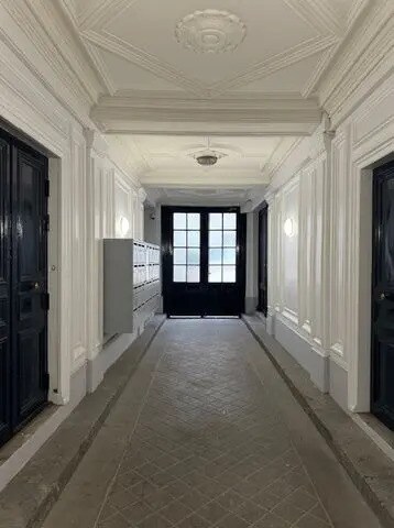 11 Rue Blanche, Paris à vendre - Photo de l’immeuble – Image 3 sur 17