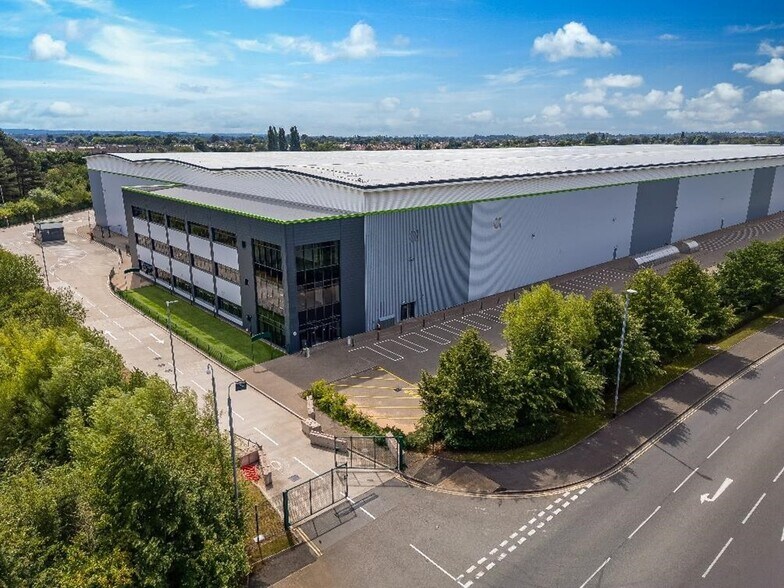 Fernhook Av, Derby à louer - Photo de l’immeuble – Image 3 sur 9