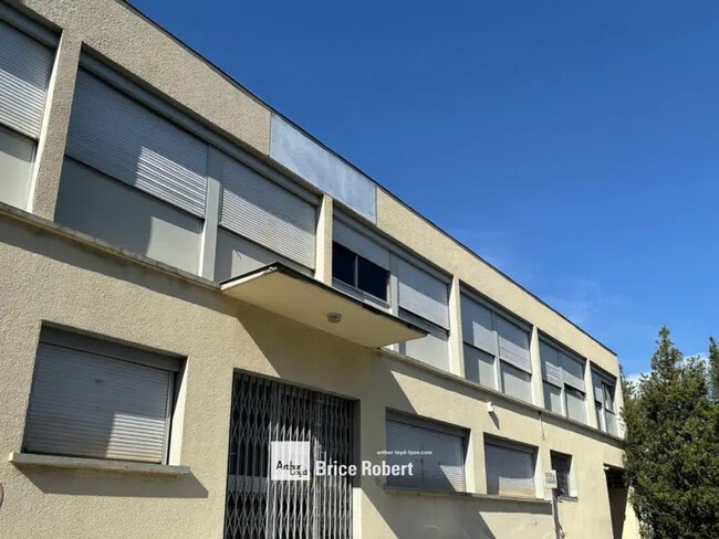 Plus de détails pour 17 Rue Vaucanson, Décines-Charpieu - Local d’activités à vendre