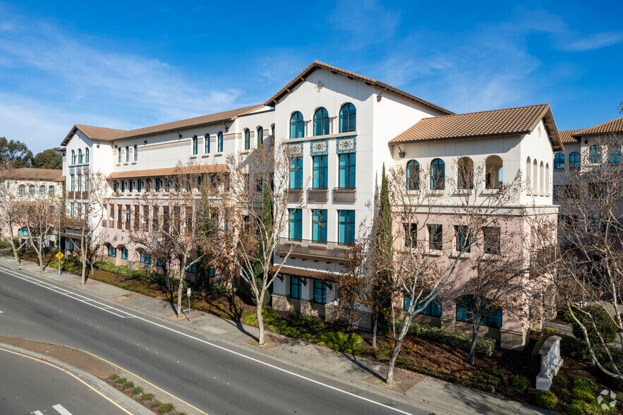 1100 San Leandro Blvd, San Leandro, CA à louer - Photo de l’immeuble – Image 1 sur 5