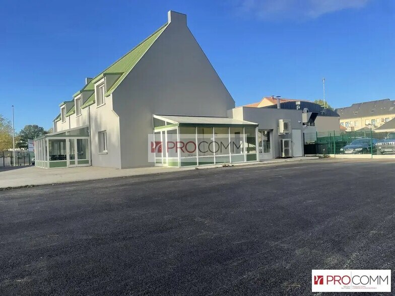 Local commercial dans Luisant à louer - Photo de l’immeuble – Image 2 sur 13