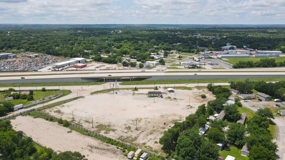 10050 Jacksboro Hwy, Fort Worth, TX à vendre - Photo de l’immeuble – Image 2 sur 3