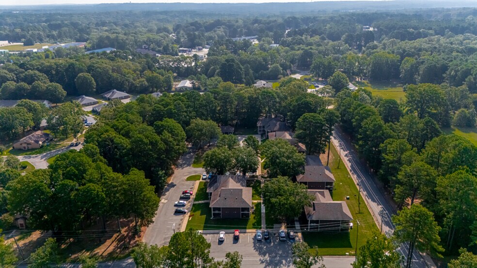 1810 Bishop Rd, Bryant, AR à vendre - Photo de l’immeuble – Image 2 sur 37