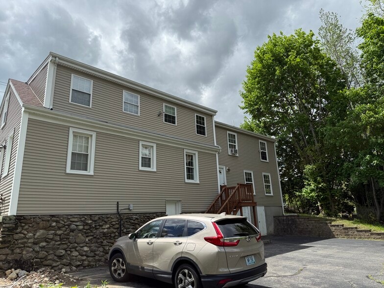 980 Eddie Dowling Hwy, North Smithfield, RI à vendre - Photo principale – Image 3 sur 20