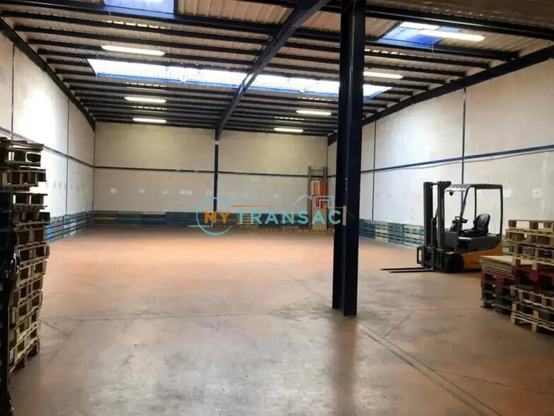 Local d’activités dans Villepinte à louer - Photo intérieure – Image 3 sur 5