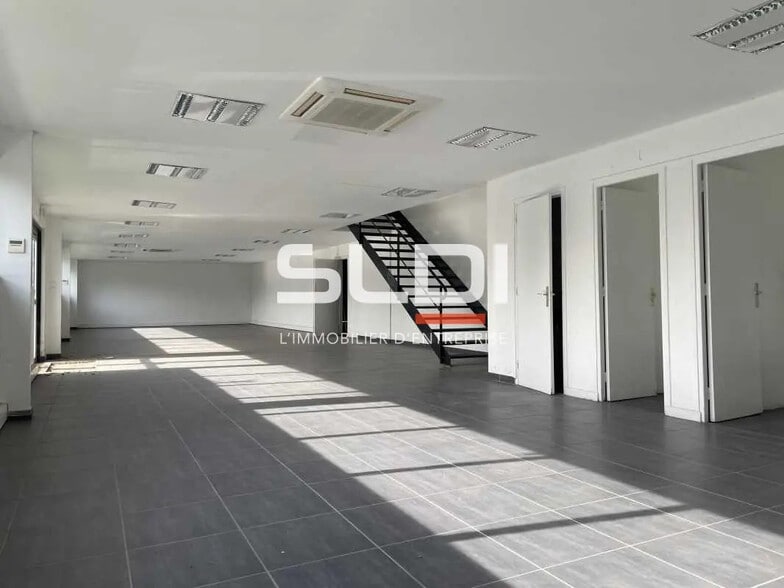 6 Rue Yves Toudic, Vénissieux à vendre - Photo intérieure – Image 3 sur 6
