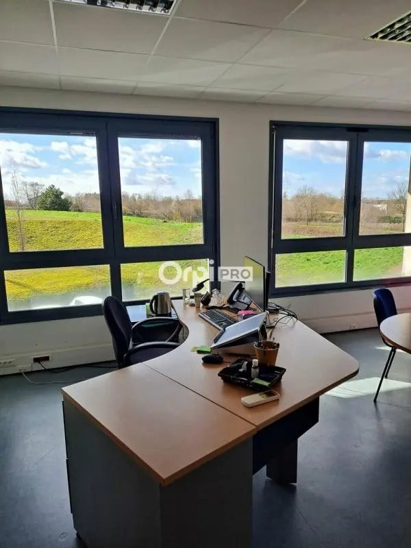 Plus de détails pour Bureau à louer