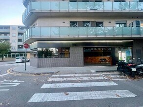 Local commercial dans Pallejà, Barcelona à louer Photo intérieure– Image 1 sur 15