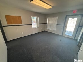 1517-1523 Commercial Park Dr, Lakeland, FL à vendre Photo intérieure– Image 2 sur 4