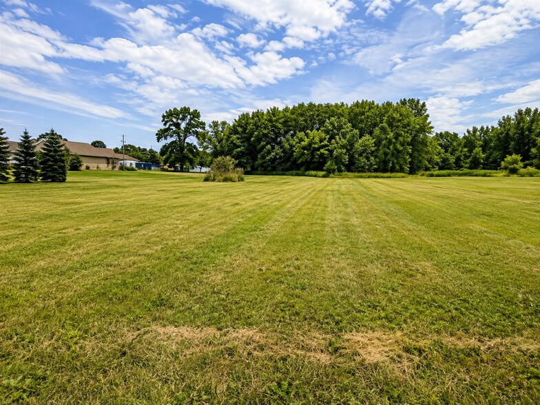 6788 North Ridge Road, Perry, OH à vendre - Photo de l’immeuble – Image 3 sur 4