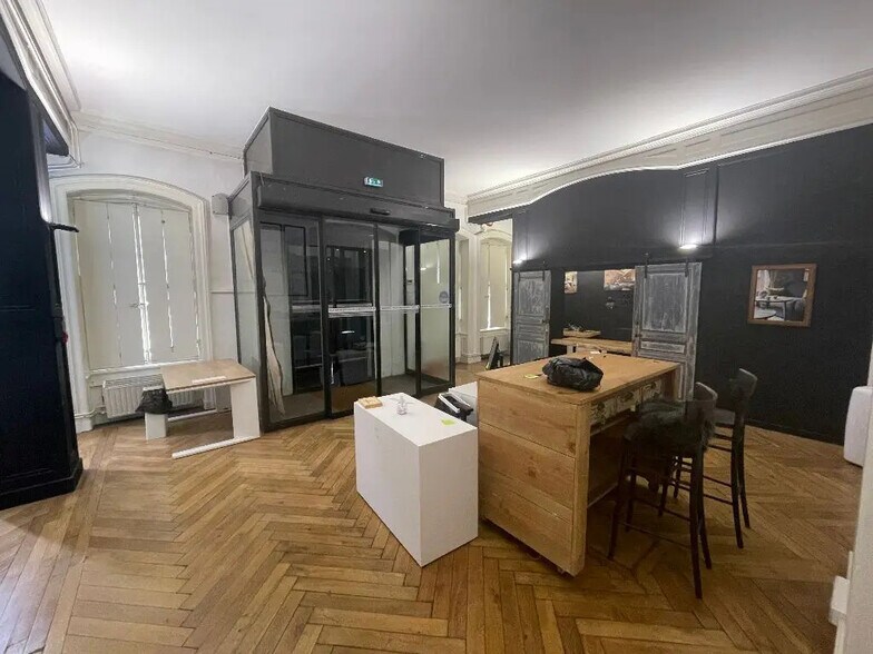 Bureau dans Lyon à louer - Photo de l’immeuble – Image 2 sur 6