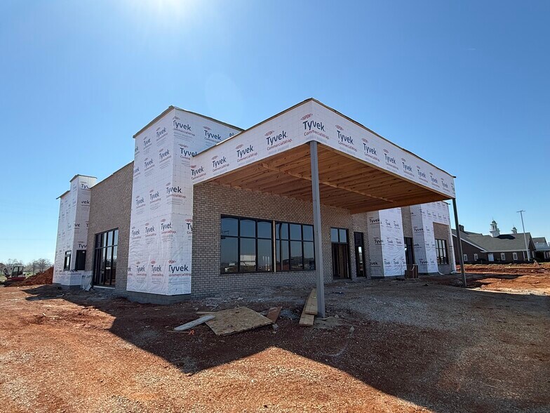 750 Lovers Ln, Bowling Green, KY à louer - Photo de l’immeuble – Image 3 sur 15
