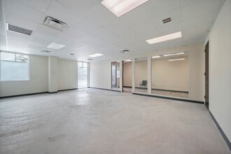 3115 College Park Dr, Conroe, TX à vendre Photo intérieure– Image 2 sur 35