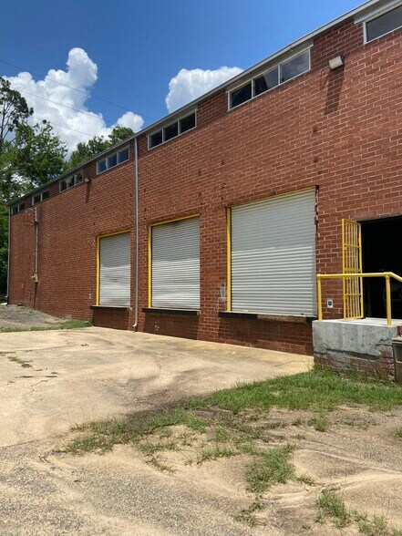 819 W Roosevelt Ave, Albany, GA à louer - Photo de l’immeuble – Image 2 sur 7