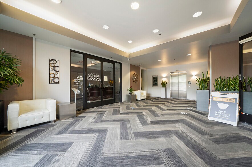 26440 La Alameda, Mission Viejo, CA à louer - Photo intérieure – Image 3 sur 19