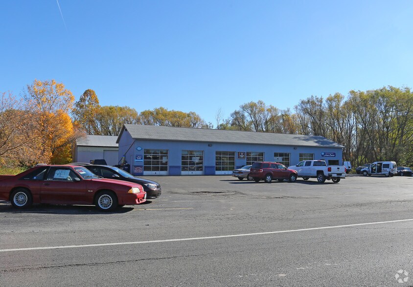515 Horan Rd, Syracuse, NY à vendre - Photo de l’immeuble – Image 2 sur 14