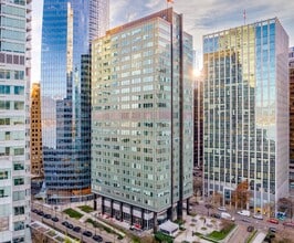 1055 W Hastings St, Vancouver, BC à louer Photo de l’immeuble– Image 1 sur 3