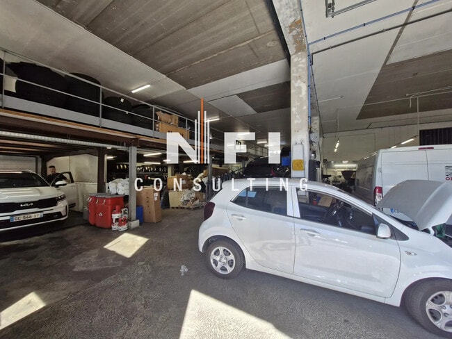 Plus de détails pour Local d'activités à louer