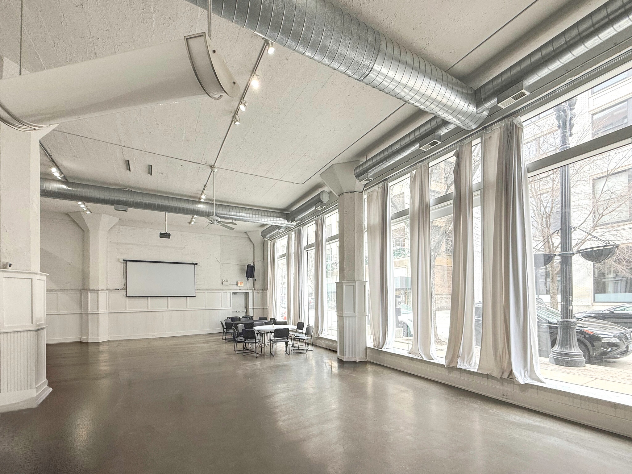 2255 S Michigan Ave, Chicago, IL à louer Photo intérieure– Image 1 sur 6