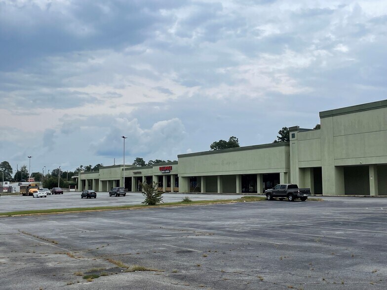 3730-3770 Eisenhower Pky, Macon-Bibb, GA à louer - Photo de l’immeuble – Image 1 sur 3