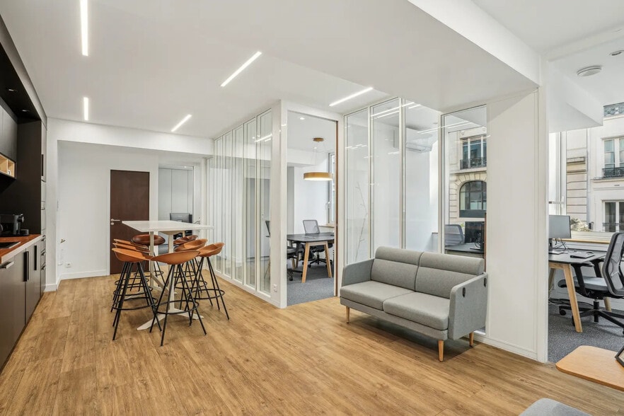 Bureau dans Paris à louer - Photo de l’immeuble – Image 2 sur 13