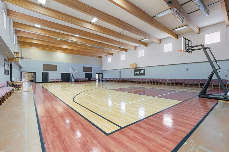 10 Chapel Hill Dr, Brighton, CO à vendre - Photo intérieure – Image 2 sur 38