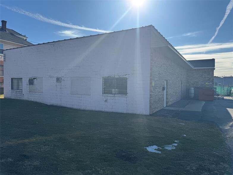 46 Hall St, Binghamton, NY à vendre - Photo de l’immeuble – Image 3 sur 12