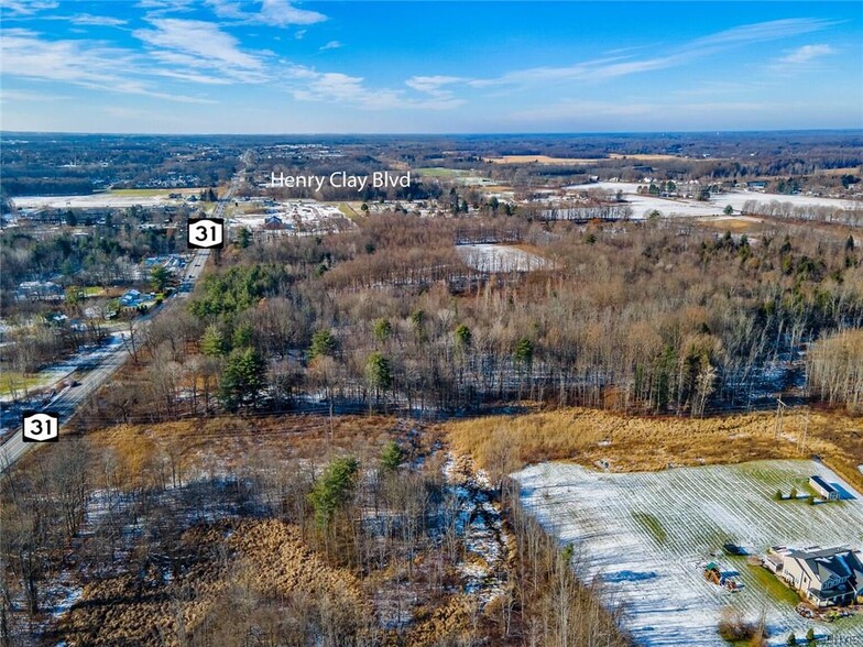 4697 NY-31 Rt, Clay, NY à vendre - Photo de l’immeuble – Image 3 sur 16