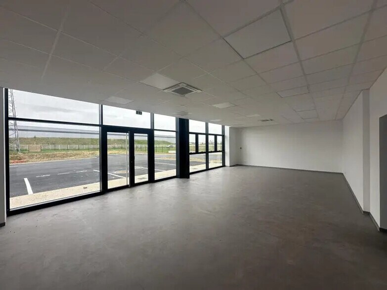 Industriel/Logistique dans Chartres à vendre - Photo intérieure – Image 3 sur 12