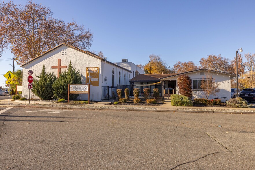 628 Royer St, Roseville, CA à louer - Photo de l’immeuble – Image 2 sur 52