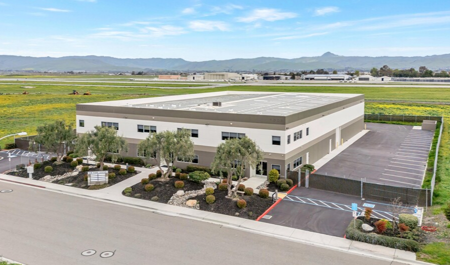 1851 Airway Dr, Hollister, CA à louer - Photo de l’immeuble – Image 1 sur 33
