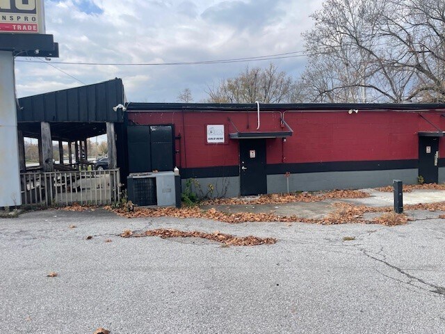 1012 E Hackberry St, Salem, IN à vendre - Photo de l’immeuble – Image 3 sur 13