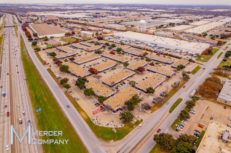2100 N State Highway 360, Grand Prairie, TX à louer - Photo principale – Image 1 sur 8