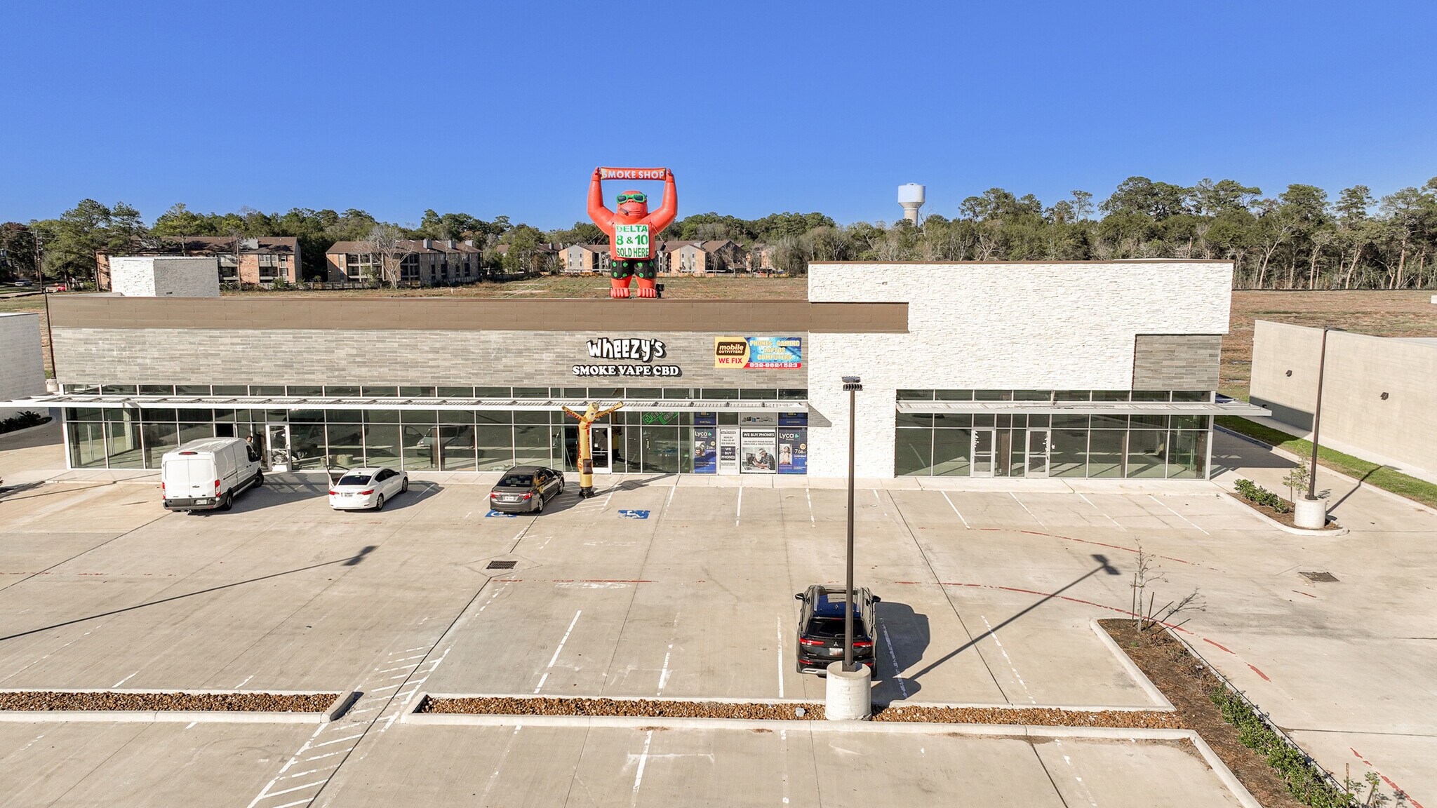 650 W Rankin Rd, Houston, TX à louer Photo de l’immeuble– Image 1 sur 25