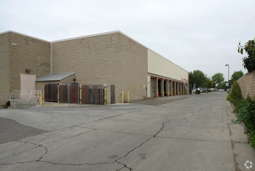 1711-1723 S Broadway Dr, Santa Maria, CA à louer - Photo de l’immeuble – Image 2 sur 9