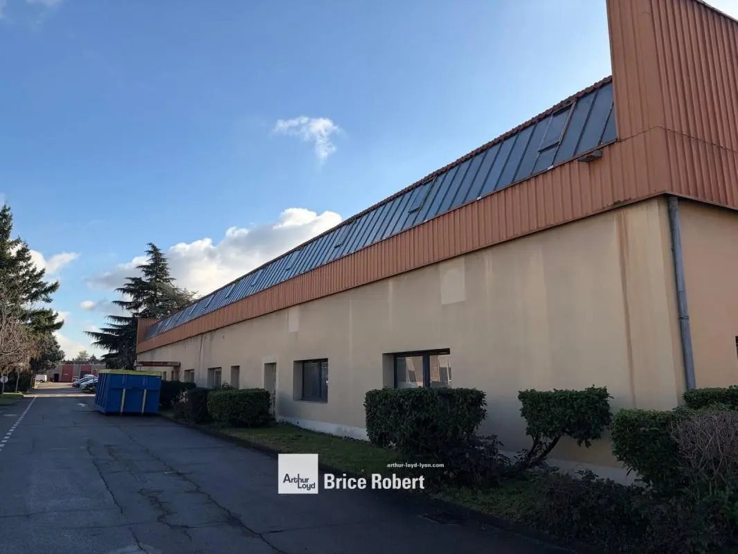 33 Avenue Du Docteur Georges Lévy, Vénissieux à vendre Photo de l’immeuble– Image 1 sur 7