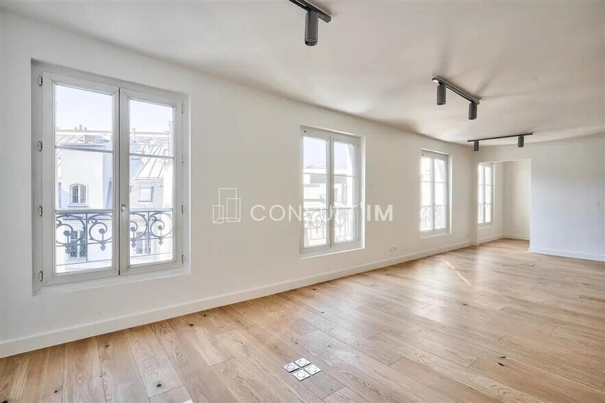 Bureau dans Paris à louer - Photo de l’immeuble – Image 3 sur 9