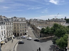100 Rue Du Faubourg Saint-Honoré, Paris, PAR - Vue aérienne  vue de carte