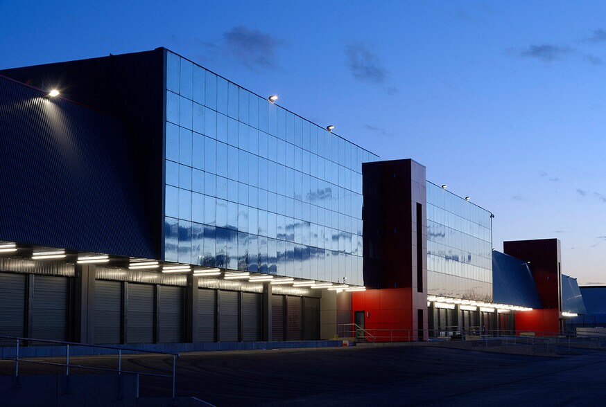 Bureau dans Le Blanc-Mesnil à louer - Photo de l’immeuble – Image 2 sur 6