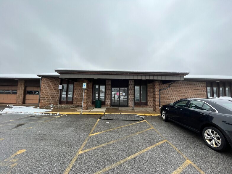 2760 & 2770 SOM Center Road portefeuille de 2 biens à vendre sur LoopNet.fr - Photo de l’immeuble – Image 1 sur 10