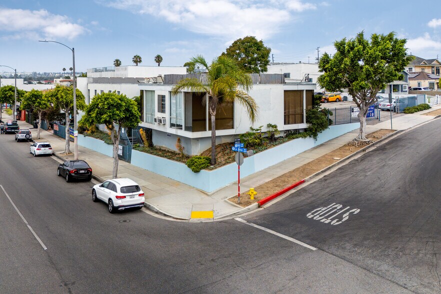 400 N La Brea Ave, Inglewood, CA à louer - Photo de l’immeuble – Image 1 sur 6