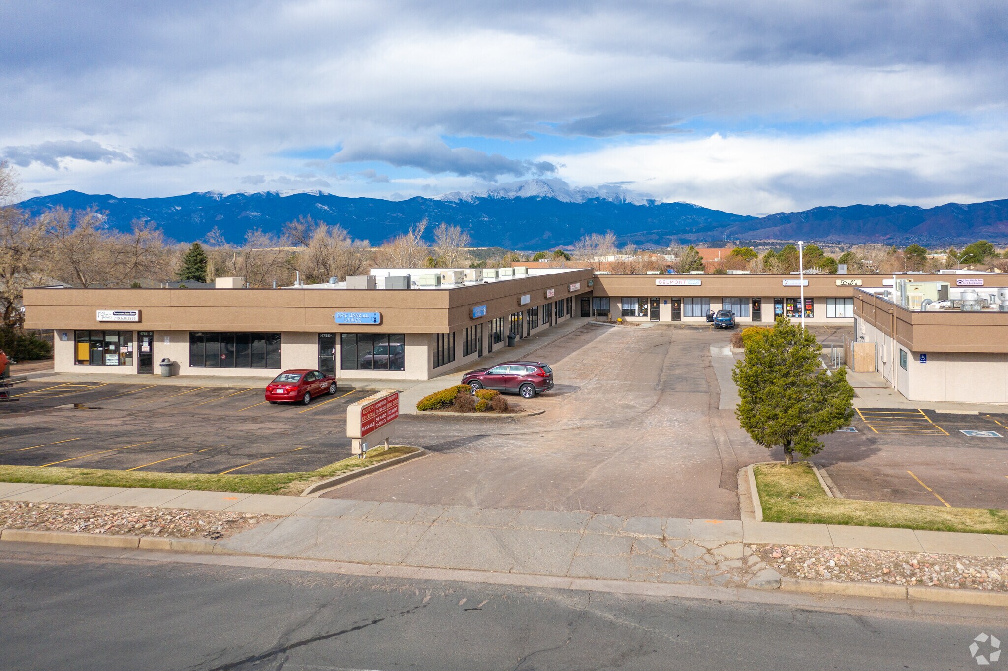 4775-4797 Barnes Rd, Colorado Springs, CO à louer Photo de l’immeuble– Image 1 sur 10