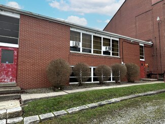 Plus de détails pour 715 S Arch Ave, Alliance, OH - Spécialisé à vendre