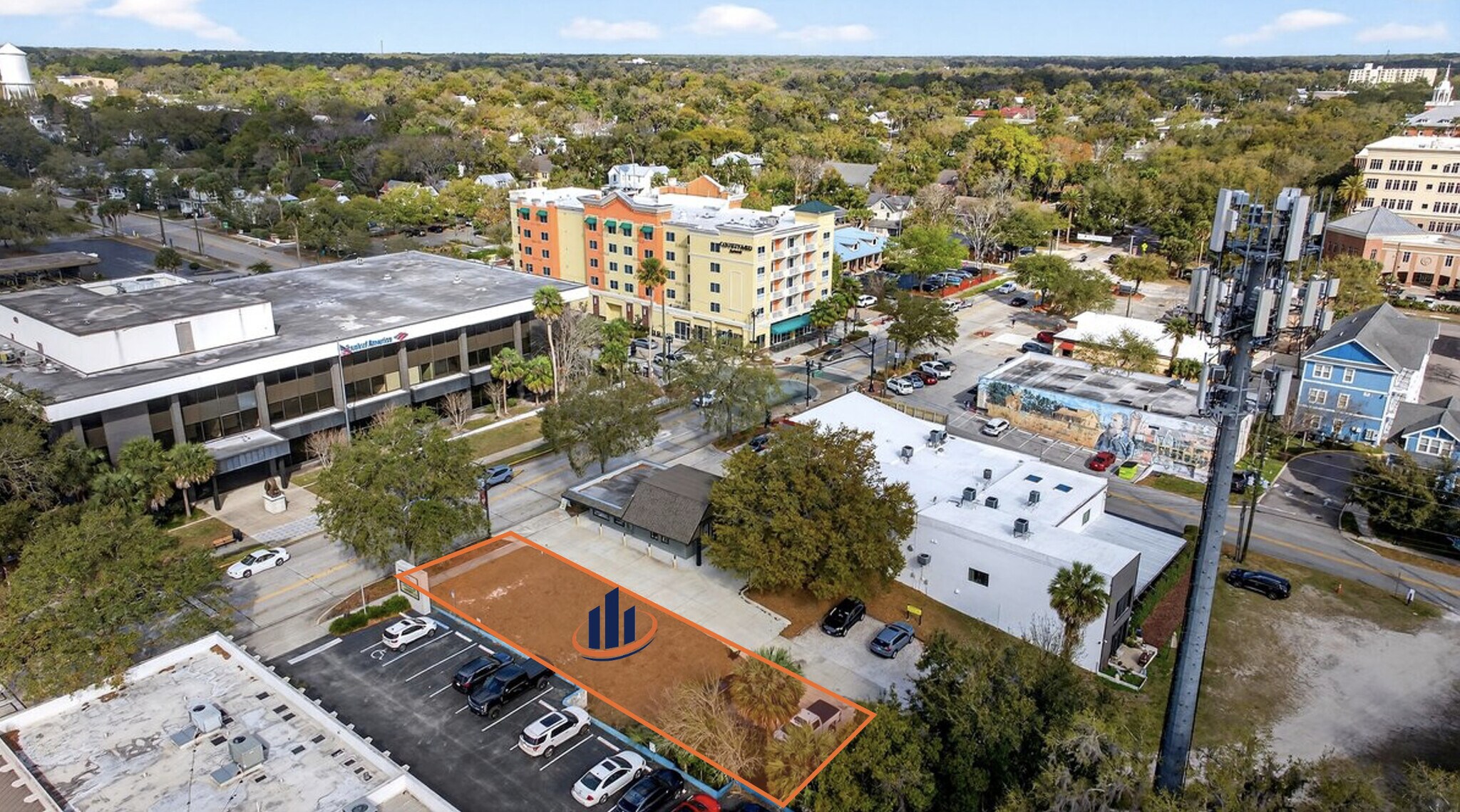235 N Woodland Blvd, Deland, FL à vendre Photo principale– Image 1 sur 5